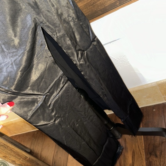 For love & Lemons🖤🤍 Midi Dress w/ roses• NWT • MEDIUM - Picture 11 of 12